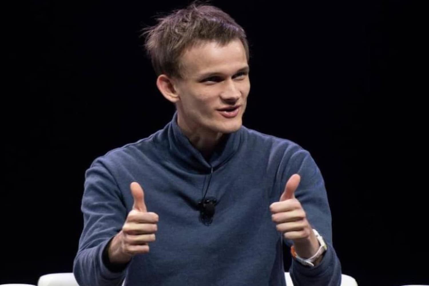Vitalik Calls Solana "The Most Scalable Blockchain" After Ethereum Outages