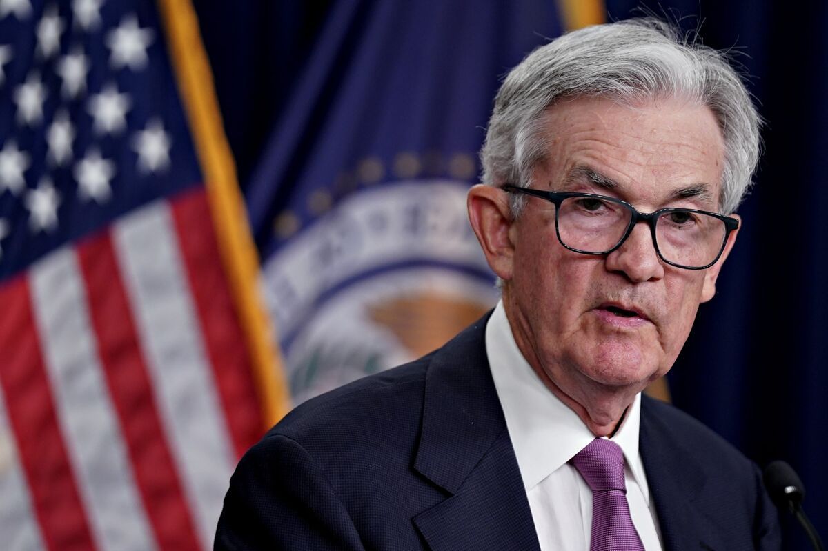 FED Chairman Calls for "Robust Federal Role" In Crypto Payments - Solana Pay is Under Attack