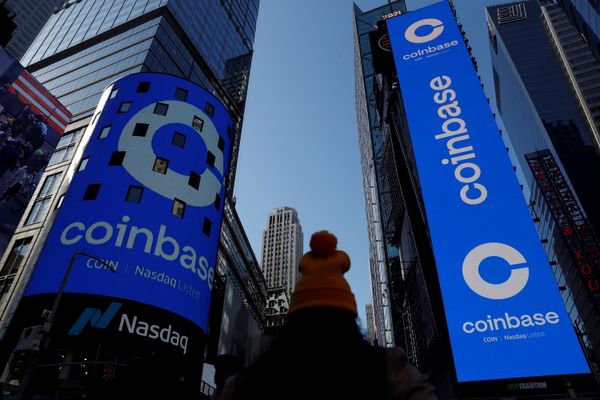 SEC Wanted All Assets Except BTC Delisted, Claims Coinbase CEO
